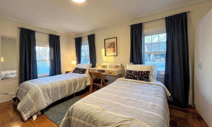 Cliffwood House | Quaint Renovated Single Family