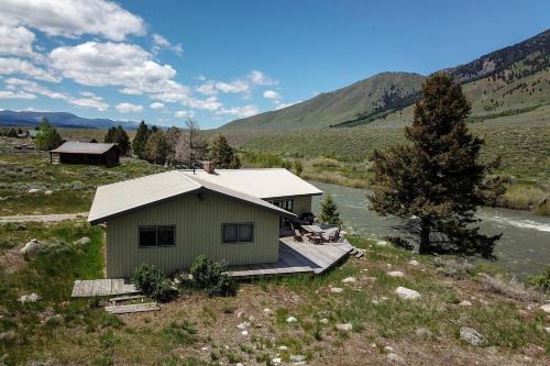 Cameron House | Quaint Vacation Rental with Madison River Views near Yellowstone in Southwest Montana