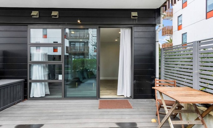 Albany Apartment | Quality in Heart of Albany | Wi-Fi | Free Parking