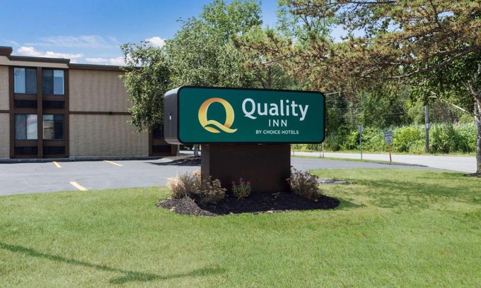 Colonie Hotel | Quality Inn Albany Colonie