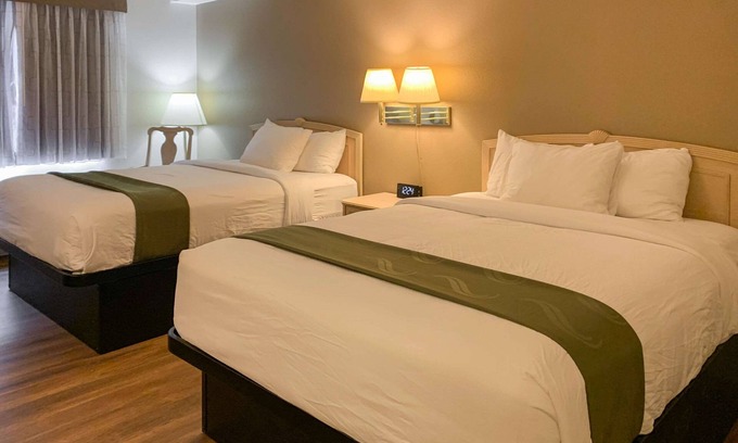 Northeast Heights Hotel | Quality Inn Albuquerque East I-40 Juan Tabo Exit