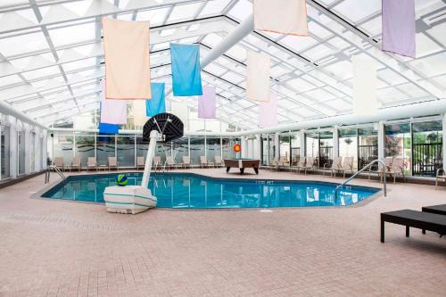 Pembroke Hotel | Quality Inn and Conference Centre
