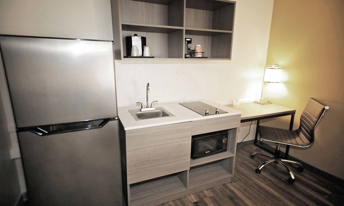 Aurora Hotel | Quality Inn Aurora Denver