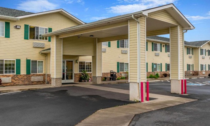 Boyd Acres Hotel | Quality Inn Bend North
