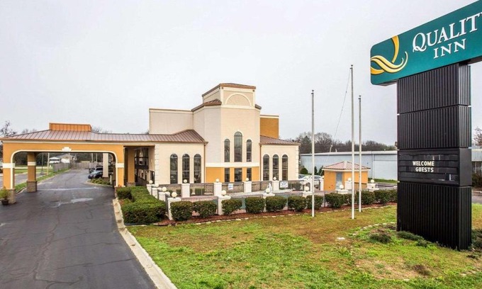 Bennettsville Hotel | Quality Inn Bennettsville