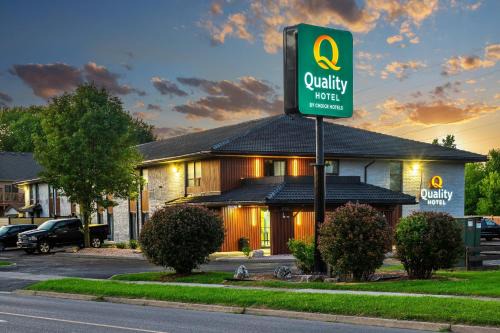 Chatham-Kent Hotel | Quality Inn