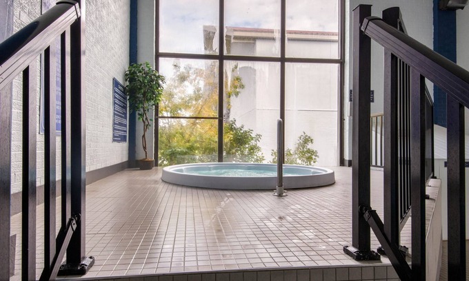 Orillia Hotel | Quality Inn & Conference Centre