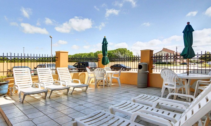 Irving Hotel | Quality Inn DFW Airport North