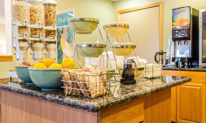 Paxtonia Hotel | Quality Inn Harrisburg - Hershey Area