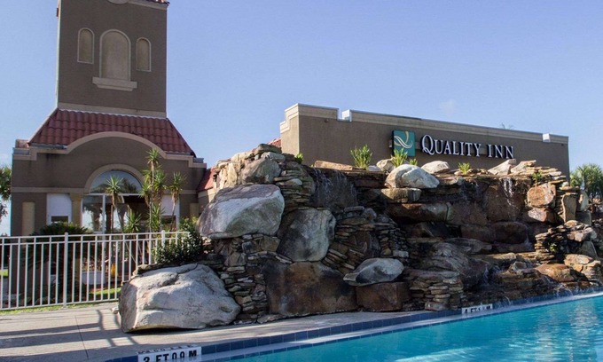 Titusville Hotel | Quality Inn Kennedy Space Center