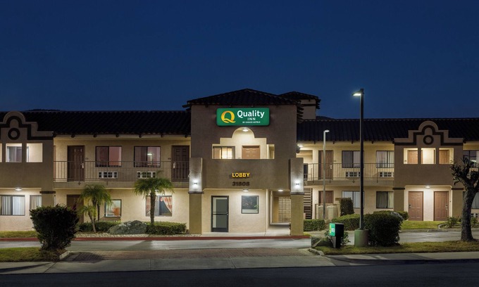Lake Elsinore Hotel | Quality Inn Lake Elsinore I-15