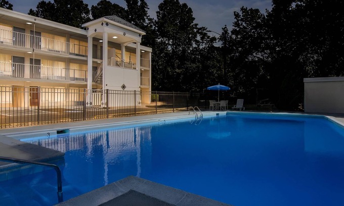 Lexington Hotel | Quality Inn Lexington