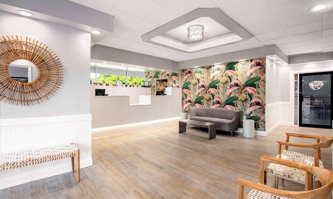Palmetto Bay Hotel | Quality Inn Miami South