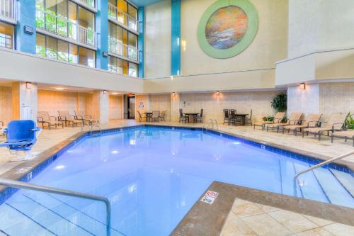 Pigeon Forge Hotel | Quality Inn Near the Island Pigeon Forge
