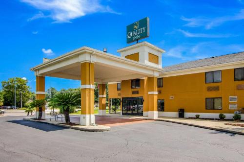 Saraland Hotel | Quality Inn near University of Mobile