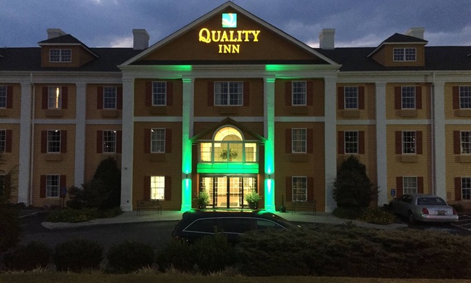 Oak Ridge Hotel | Quality Inn Oak Ridge - Knoxville West