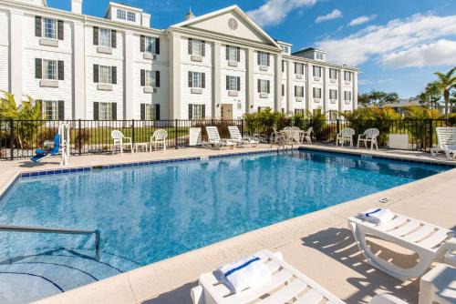 Interchange Square Hotel | Quality Inn Palm Bay - Melbourne I-95