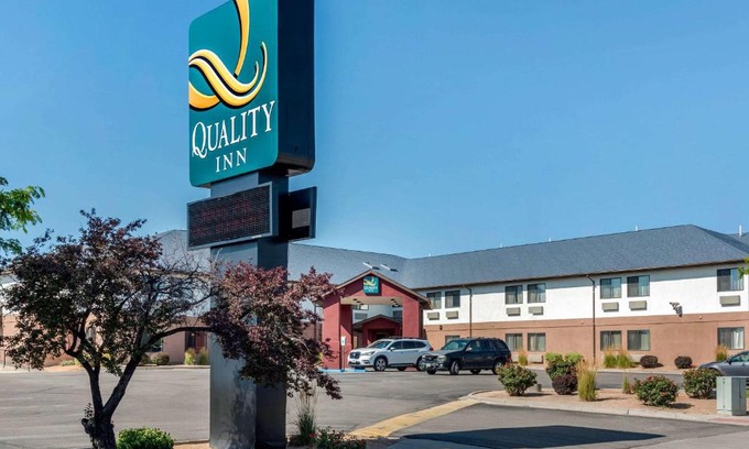 Pueblo Hotel | Quality Inn Pueblo North