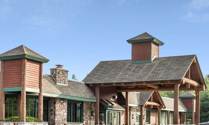 Rhinelander Hotel | Quality Inn Rhinelander