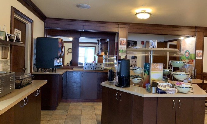 Riviere-du-Loup Regional County Municipality Hotel | Quality Inn Riviere-du-loup