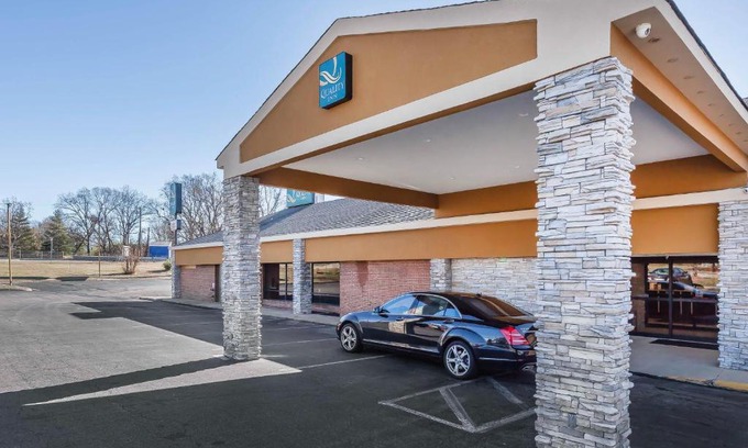 South Boston Hotel | Quality Inn South Boston - Danville East
