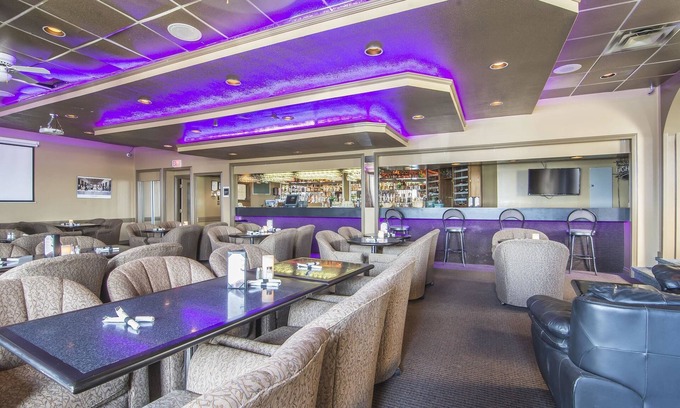High Level Hotel | Quality Inn & Suites