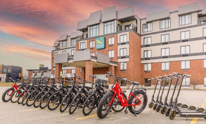 Victoriaville Hotel | Quality Inn & Suites