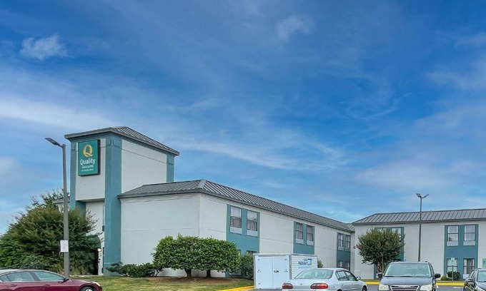 Clemmons Hotel | Quality Inn & Suites Clemmons I-40
