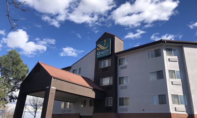 Dupont Hotel | Quality Inn & Suites Denver International Airport