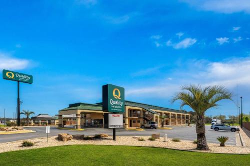 Dublin Hotel | Quality Inn & Suites Dublin