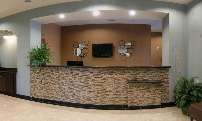 Marlin Hotel | Quality Inn & Suites - Marlin