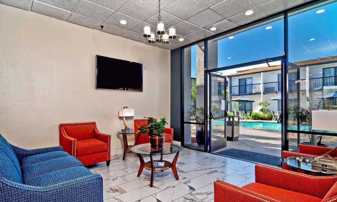 Morgan Hill Hotel | Quality Inn & Suites South San Jose/Morgan Hill