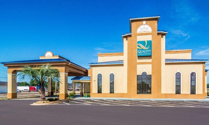 Lake City Hotel | Quality Inn & Suites