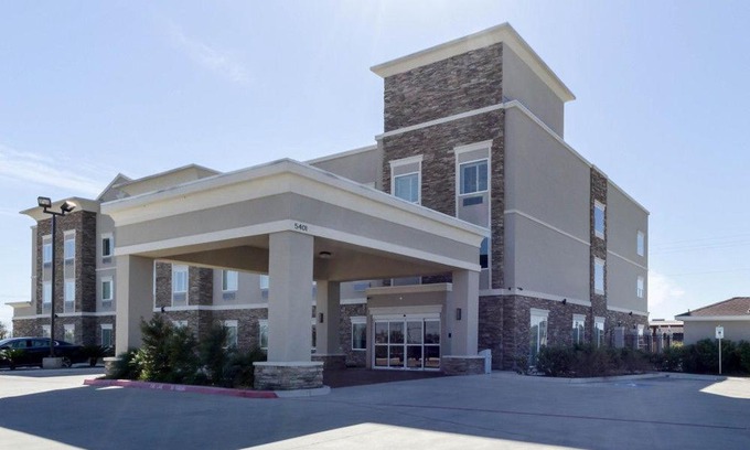 Victoria Hotel | Quality Inn & Suites Victoria East