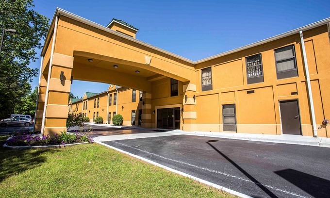 Union Hotel | Quality Inn Union US Hwy 176