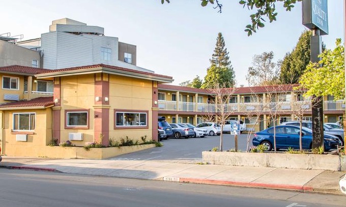 Central Berkeley Hotel | Quality Inn University Berkeley