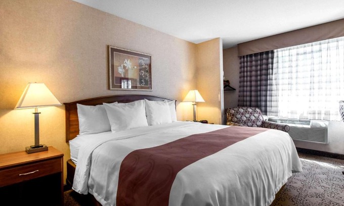 Burlington Hotel | Quality Inn