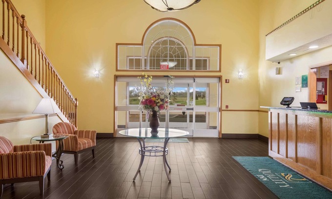 Newville Hotel | Quality Inn