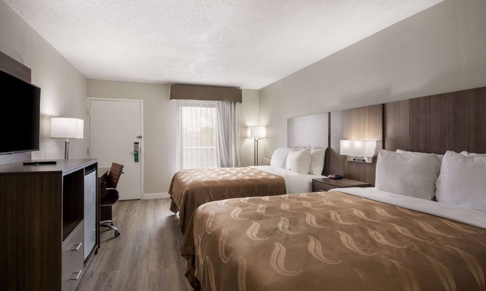 Emporia Hotel | Quality Inn