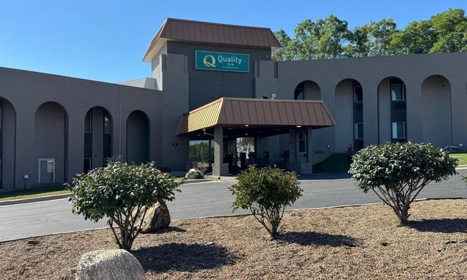 West Des Moines Hotel | Quality Inn