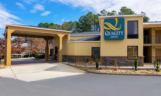 Villa Rica Hotel | Quality Inn Villa Rica