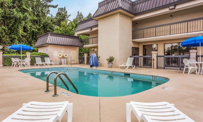 Walterboro Hotel | Quality Inn Walterboro