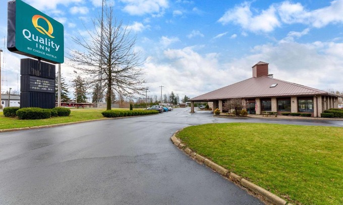 Wooster Hotel | Quality Inn Wooster