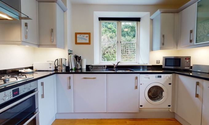 Bladon Apartment | Quarry Cottage I Three bedroom holiday cottage in Bladon