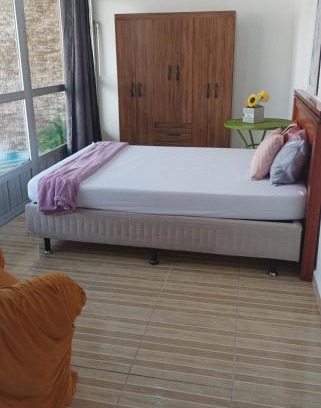 Portao House | Quarto casal BWC compartilhado