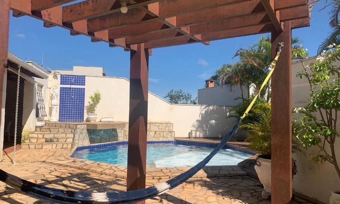 Ouro Fino House | Quarto em casa c/piscina