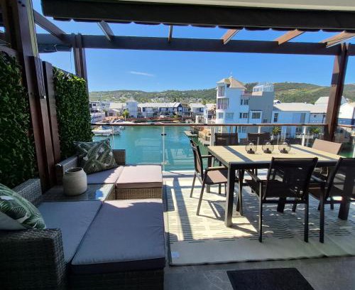 Waterfront Apartment | Quay South 10