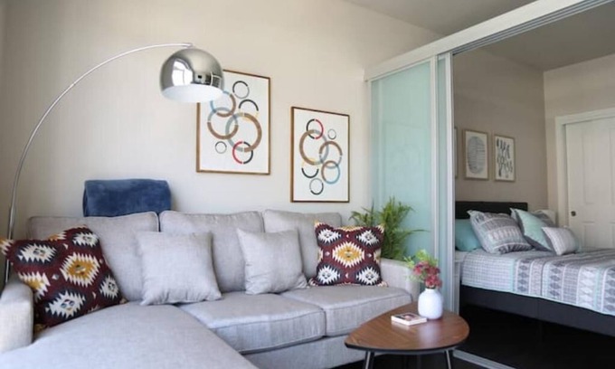 Lower Queen Anne Apartment | Queen Anne Retreat ★ 1 Block from CPA! ★ Free Parking!