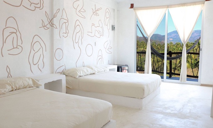 Ixtapa - Zihuatanejo House | Queen Double Bed Room