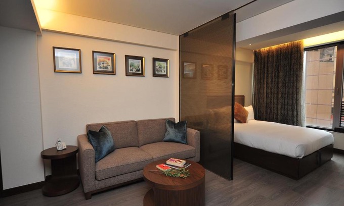 Wan Chai Apartment | Queen's 100